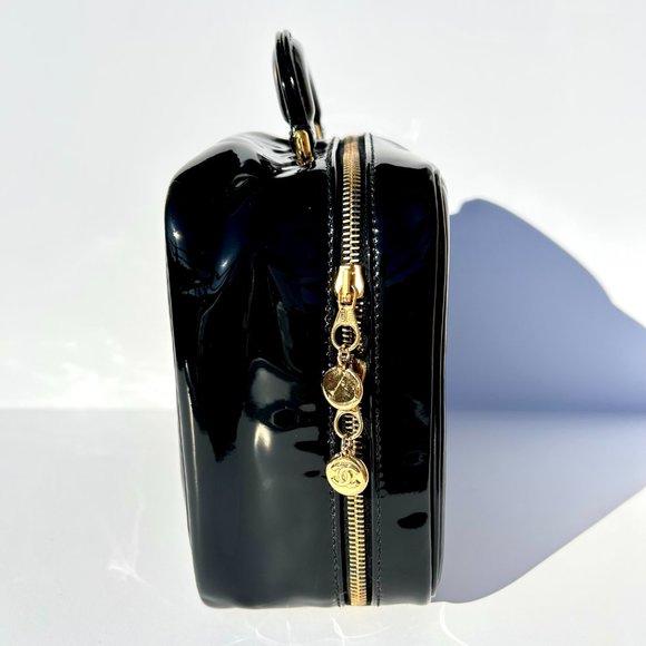 Chanel Timeless Zip Around Vanity Shoulder Bag - Picture 16 of 16